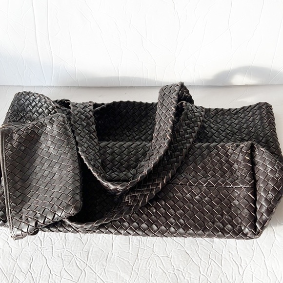 Ultra Soft Genuine Leather Large Tote - Picture 7 of 16